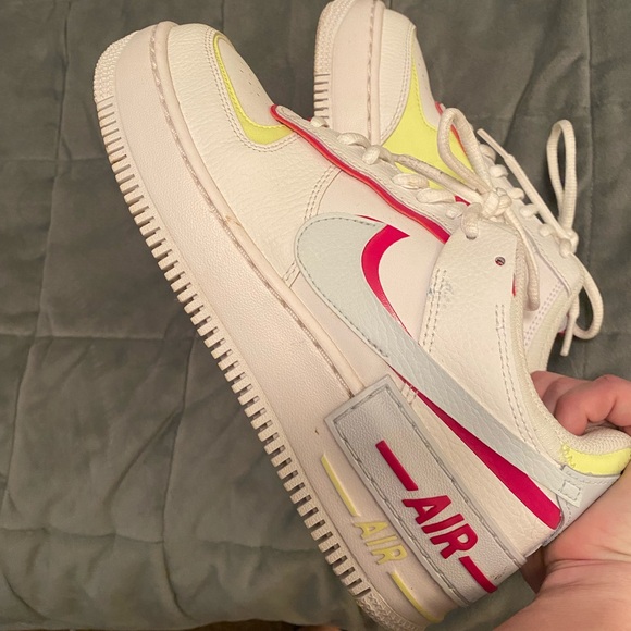 Women’s Nike Air Force 1 Sneakers Size 8 - White, Pink, & Neon Yellow! - Picture 3 of 4